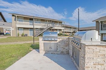 Covered picnic pergola with bbq grilling station